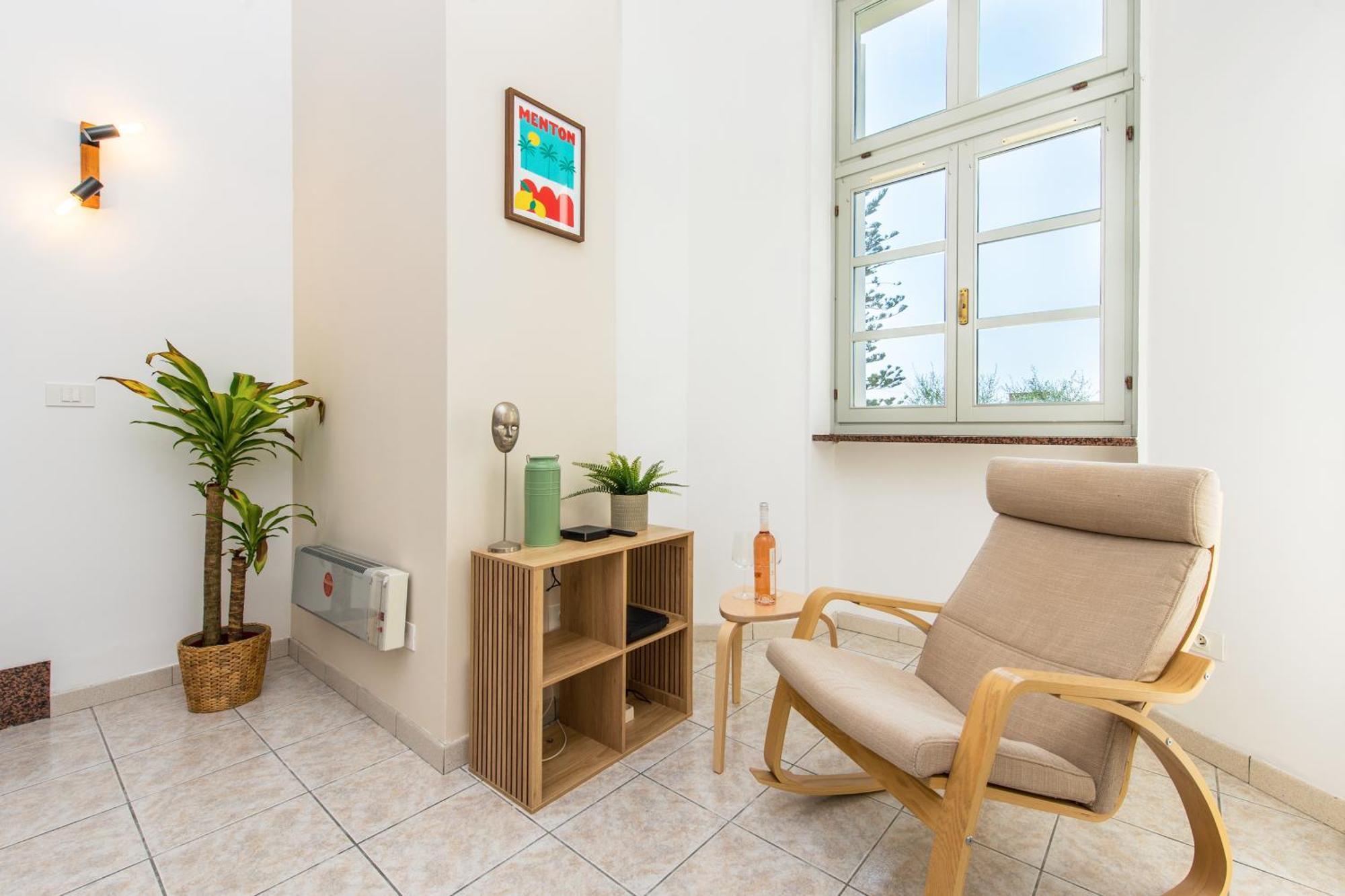 Oliviers -Agreable 2 Pieces Dans Maison Bourgeoise Menton Exterior photo