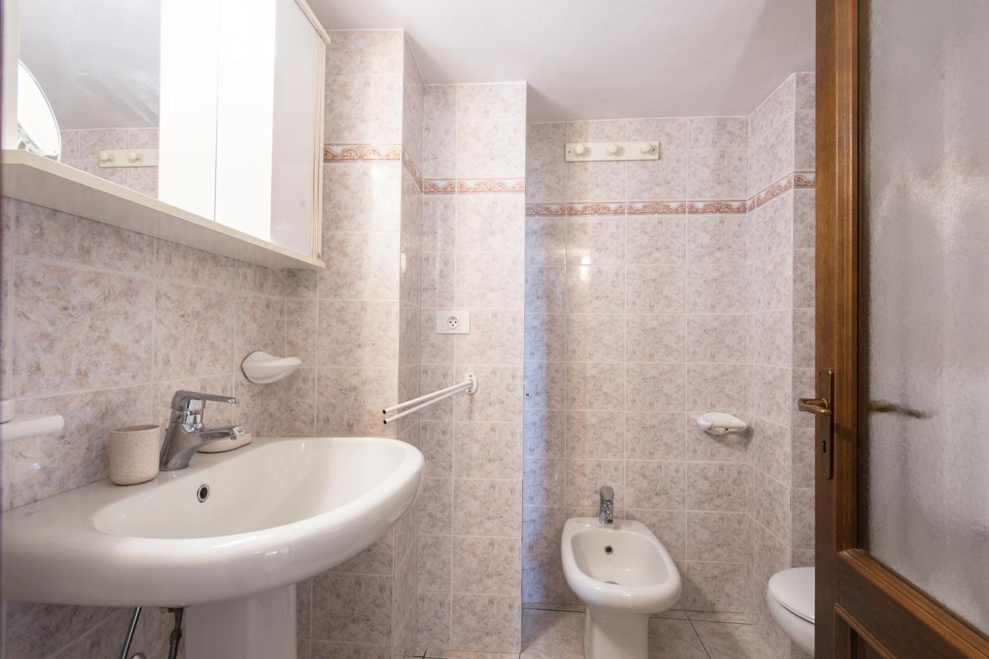 Oliviers -Agreable 2 Pieces Dans Maison Bourgeoise Menton Exterior photo